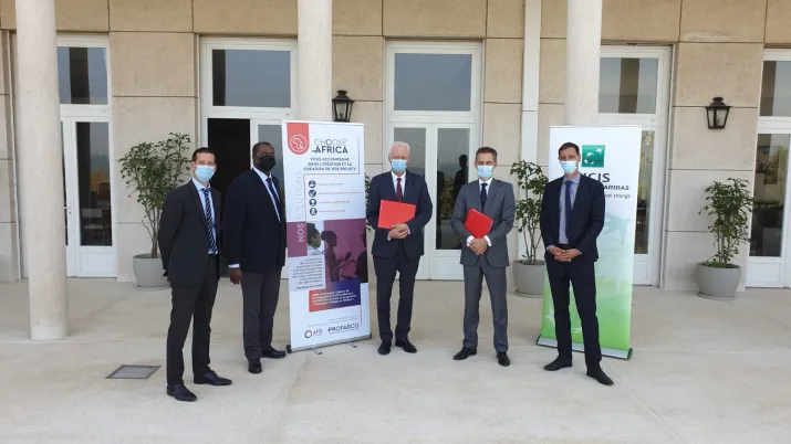 Signature entre Proparco et la BICIS au Sénégal