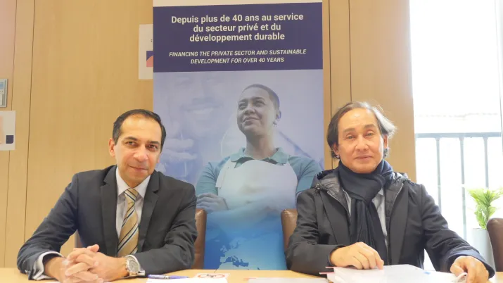 Signature du prêt accordé par Proparco à Scavi