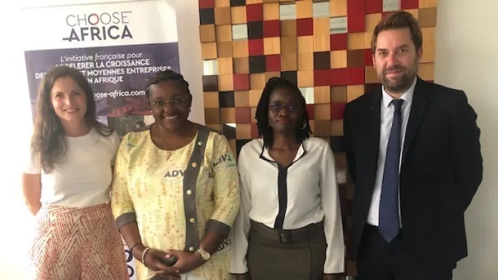 Photo de la signature avec Advans Cameroun