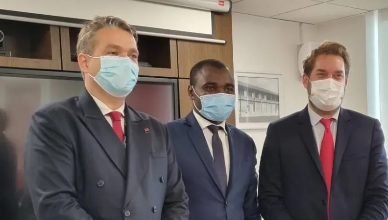 Signature des garanties ARIZ et EURIZ accordées à Société Générale Cameroun