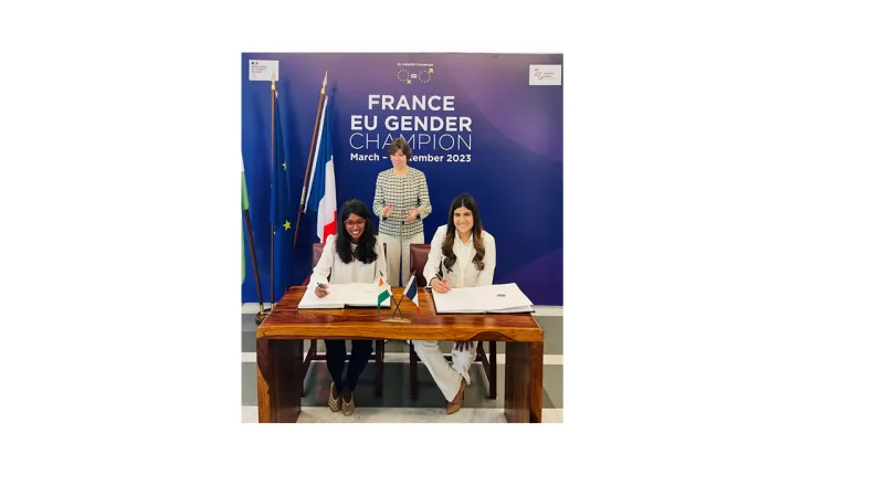 inde svatantra proparco afd microfinance women empowerment