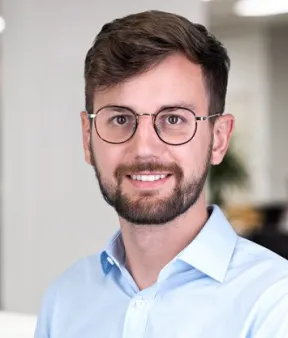 Alex Kucharski - BII